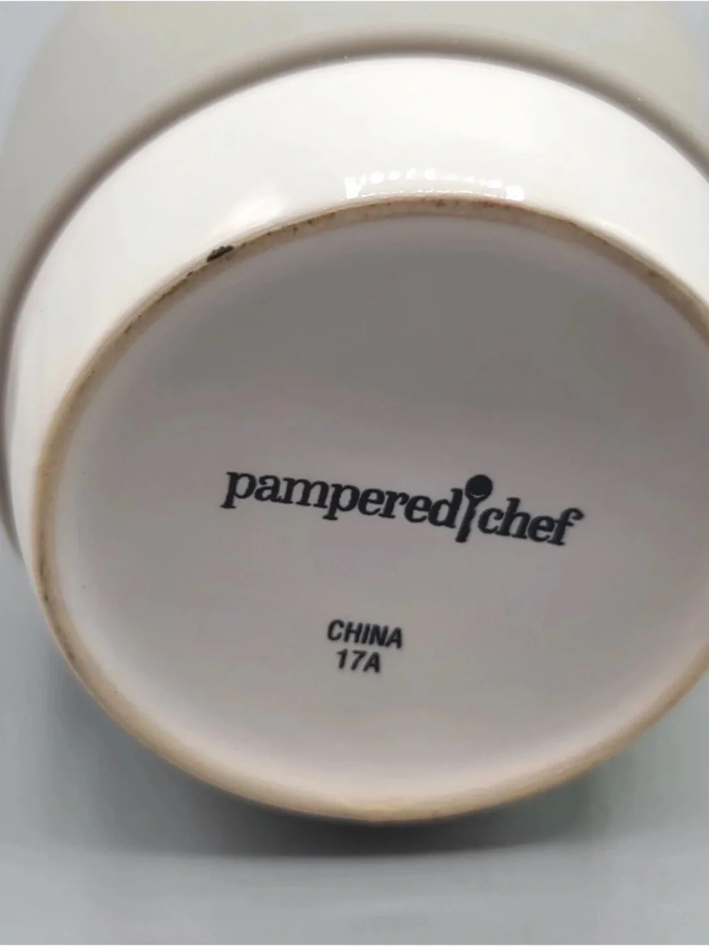 Pampered Chef White Ceramic cooker  with Light Gray Grip Sleeve